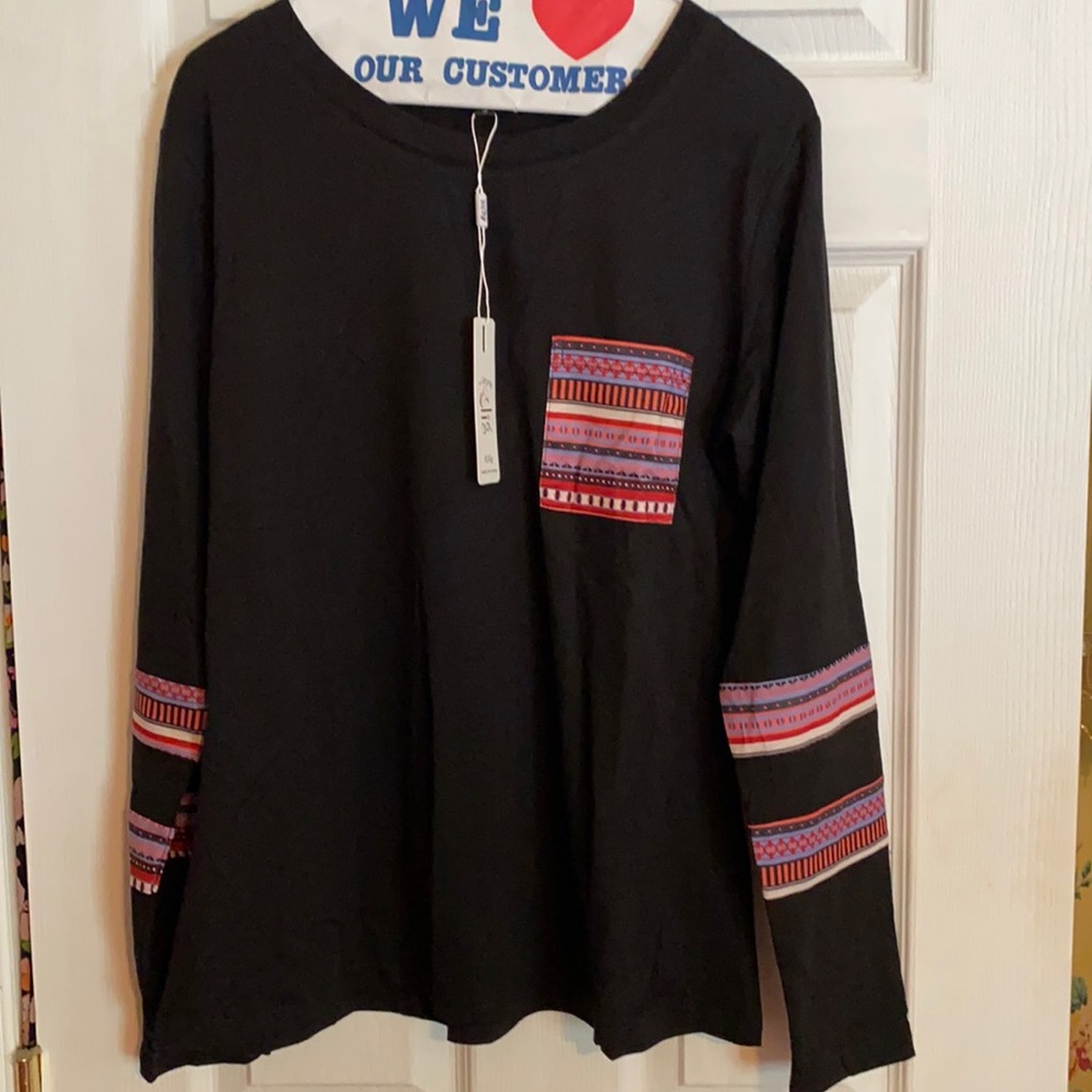 Nwt black tunic tee top with fun design